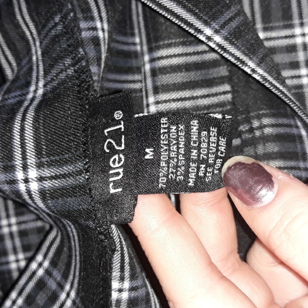 Plaid Skort wrap - Picture 6 of 6